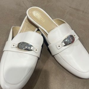 Michael kors mules tan with gold size 6 good condition